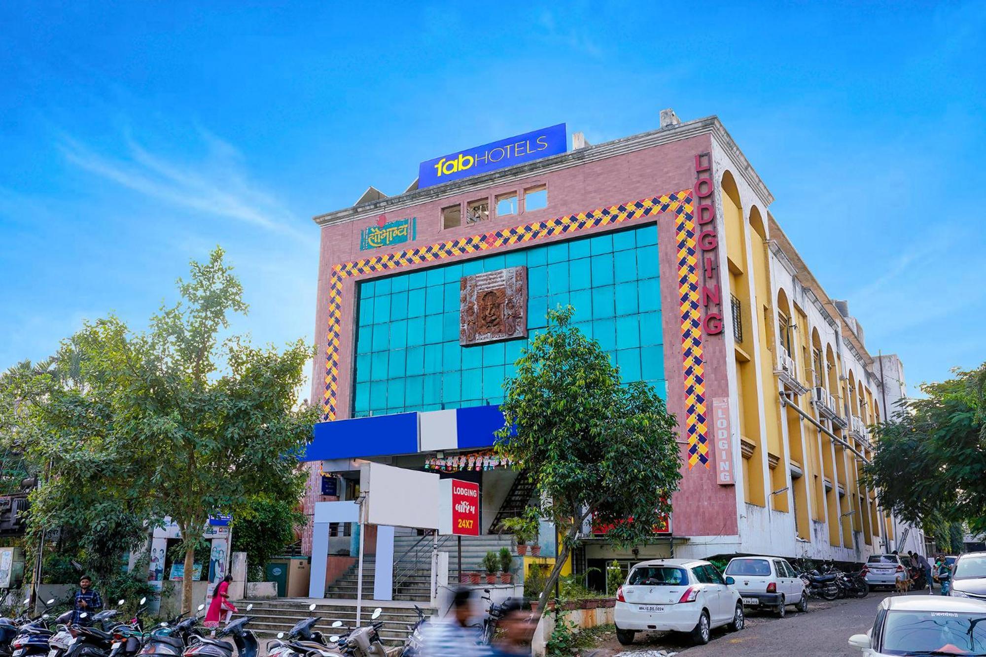 Fabhotel Saubhagya Elite Нашик Екстериор снимка